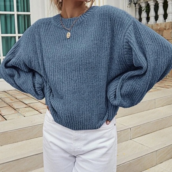 Top - Picture 2 of 2